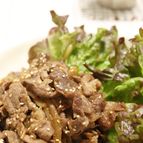 鉄分&たんぱく質がしっかり摂れる♪牛もも肉のレタス巻き