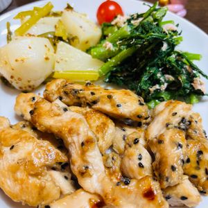 あなぼんごはんの作ってみた!投稿(【ごまごまチキン】もんで焼くだけで子どもが大喜び♪)