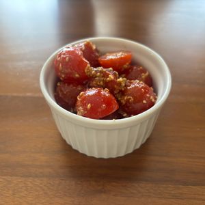 こむぎの作ってみた!投稿(材料１つ和えるだけ♪『トマトの胡麻和え』1分副菜)