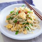 簡単やみつき。ニラ玉もやし炒め