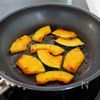 『豚肉とかぼちゃのにんにく醤油炒め』ご飯が進む♪たれが絡む☆の工程3