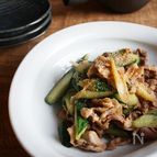 しゃきしゃき胡瓜と豚のコチュ味噌炒め