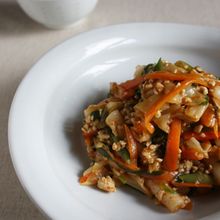 盛りだく野菜のマイルドトッポッキ