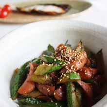 しゃきしゃき胡瓜とソーセージの生姜焼き