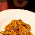 ストウブ鍋☆鶏もも肉とゴボウのポルチーニ煮込み
