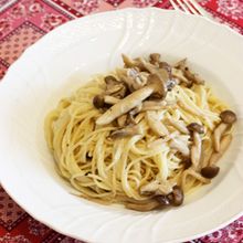 いろいろ茸のクリームパスタ　カルヴァドス風味