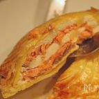 帆立貝とトラウトサーモンのパイ包み焼き