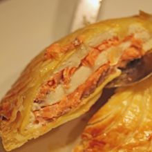 帆立貝とトラウトサーモンのパイ包み焼き