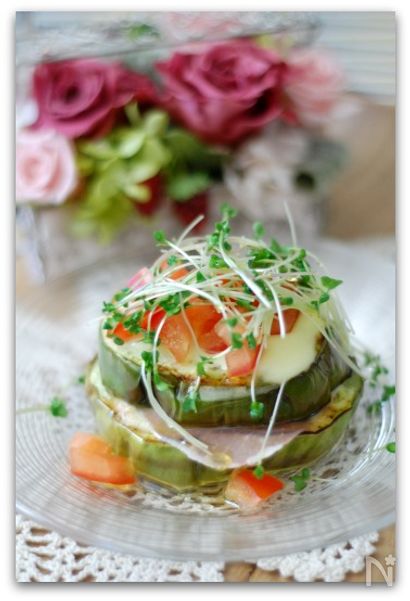 トロなすの生ハムとチーズのミルフィーユ