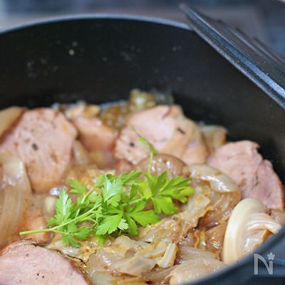 豚肉とキャベツの煮込み　クミン風味