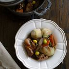 ちょっぴりおしゃれでイタリアンな鶏もも肉と根菜の煮物