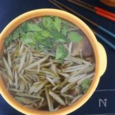 夏の味覚 じゅんさい鍋。
