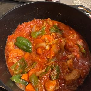 1169387の作ってみた!投稿(【鶏むね肉のトマト煮込み】濃厚トマトソースにチーズがとろり♡)