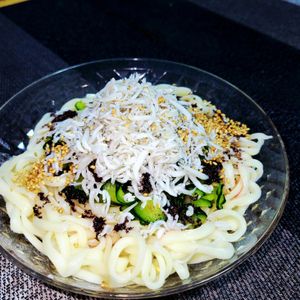 ヴェルの作ってみた!投稿(【さっぱりゆかりしらすうどん】食欲なくても食べられる！)