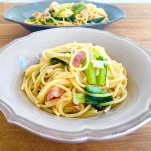 ゆかりの作ってみた!投稿(【小松菜ベーコンの和風ペペロンチーノ】ワンパンでラクすぎる！)