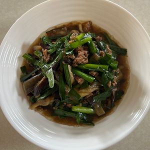 968553の作ってみた!投稿(行列の定食屋さんの✨とろけるなすとニラのスタミナ中華炒め🤩)