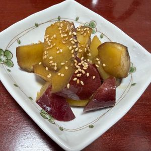 りんごの作ってみた!投稿(『さつまいものバター醤油煮』鍋に入れて10分♪おやつにも♪)