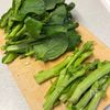 なばなの【辛子酢味噌和え】の工程1