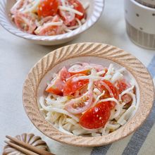 さっぱり☆ごまマヨ風味の『大根とミニトマトの胡麻ドレサラダ』