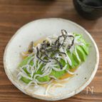 おつまみに最高！切ってのせるだけ！アボカドしらす塩昆布