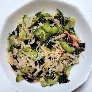 ふうかの作ってみた!投稿(レンチンでOK《野菜たっぷり♡中華サラダ》)