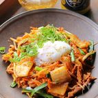 めんつゆで劇的な美味さに！ご飯がすすみまくる豚キムチ！