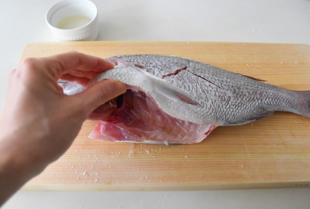 お祝いごとに 鯛の塩焼き 尾頭付き レシピサイトnadia