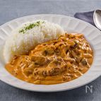 完熟トマトのビーフストロガノフ風