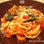 鯵と小松菜の辛いトマトソースパスタ