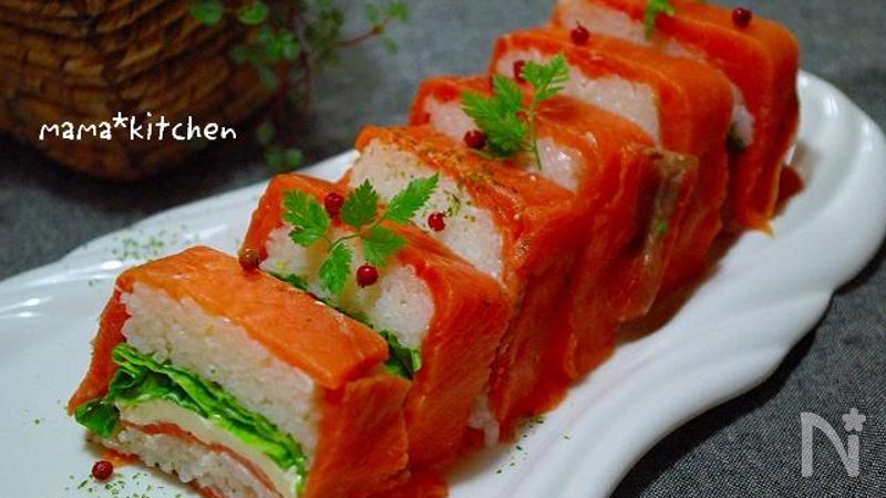 パーティー仕様 ケーキみたいなサーモン押し寿司 By Mayu レシピサイト Nadia ナディア プロの料理家のおいしいレシピ パーティー仕様 ケーキみたいなサーモン押し寿司 By Mayu レシピサイト Nadia ナディア プロの料理家のおいしいレシピ