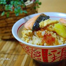 鮭とさつま芋で♪秋の炊き込みごはん