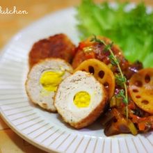 チキンで♪小さなスコッチエッグ〜野菜のソース添え
