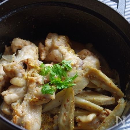 Staub 骨付きチキンと牛蒡のハニーマスタード煮 By Mayu レシピサイト Nadia ナディア プロの料理家のおいしいレシピ