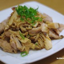 豚肉ときのこの炒め物