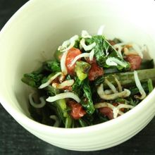 つるむらさきとじゃこの梅肉和え