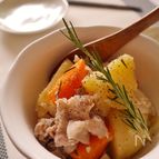 ローズマリー風味の塩麹肉じゃが
