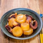 ホッとする味「大根とタコの煮物」