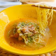 パルミジャーノ・レッジャーノでまさかの味噌ラーメン