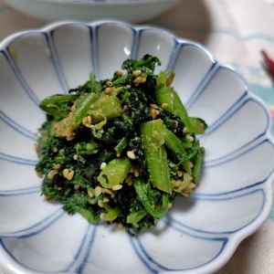 コスモスの作ってみた!投稿(まろやかな春菊のごま和え【作り置き】)
