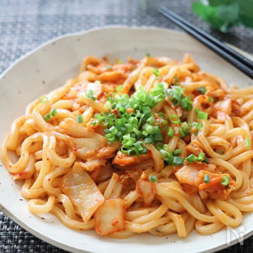 ちょっ早激旨 肉なしでも大満足 コク旨キムチ焼きうどん By ともきーた 伊藤 智子 レシピサイト Nadia ナディア プロの料理家のおいしいレシピ ちょっ早激旨 肉なしでも大満足 コク旨キムチ焼きうどん By ともきーた 伊藤 智子 レシピサイト Nadia ナディア プロの料理家のおいしいレシピ