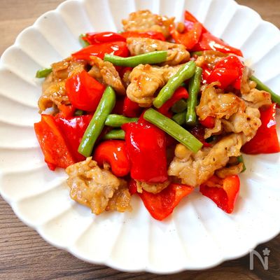 【ご飯が進む!】豚肉と彩り野菜のまろやかオイスター炒め