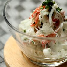 大根とカニかまのひらひらサラダ