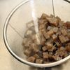 【蒟蒻と豚肉の炊き込みごはん】の工程1