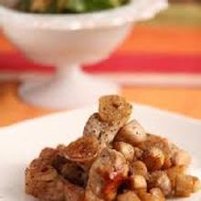 【マッシュルーム軸と豚肉のにんにく胡椒炒め】