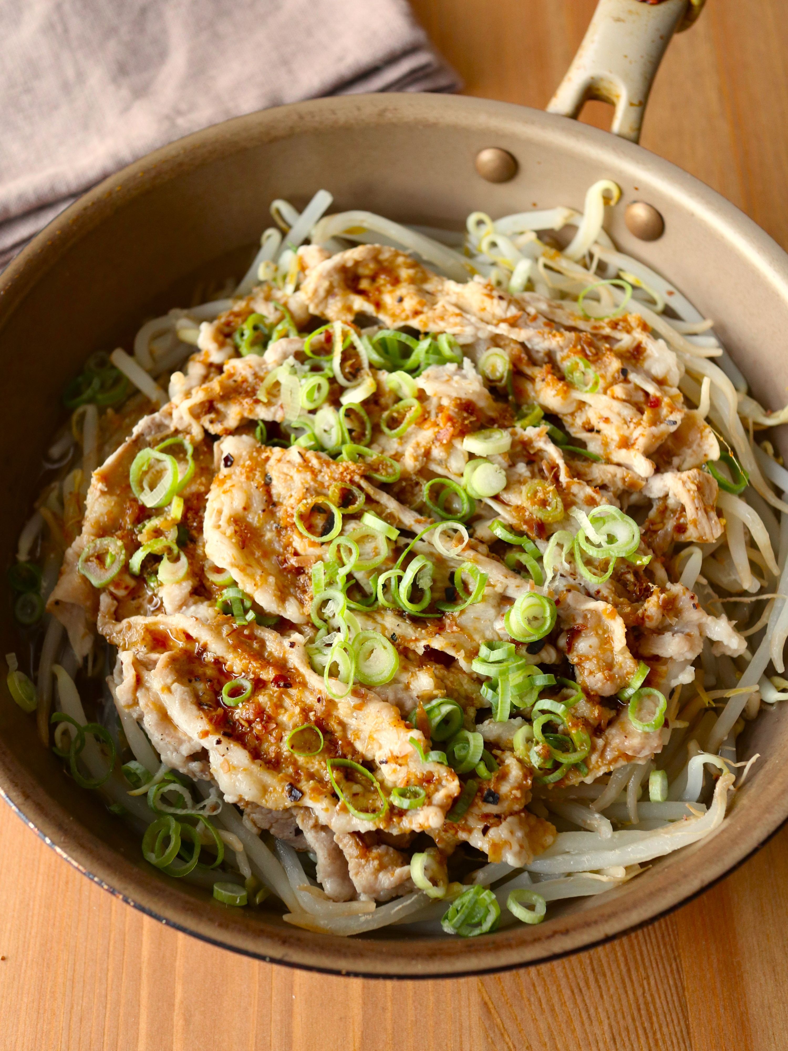 豚こまもやし蒸ししゃぶ