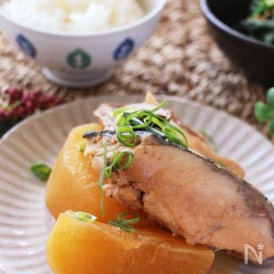寒い冬に食べたい♡ぶりのあらで作る旨みたっぷりバターぶり大根