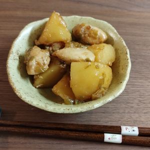 ゆの作ってみた!投稿(簡単美味しい!鶏肉とほくほくじゃがいものガーリック甘辛)