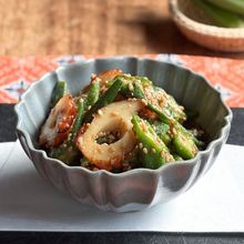 オクラと竹輪の胡麻和え