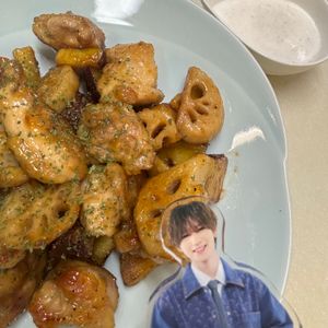 それぞれの作ってみた!投稿(【さつまいも鶏れんこんバター醤油ソテー】シャキほく秋おかず♡)