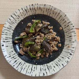 1497796の作ってみた!投稿(【なすとピーマンの甘味噌そぼろ】茄子がとろっ、ご飯が進む！)